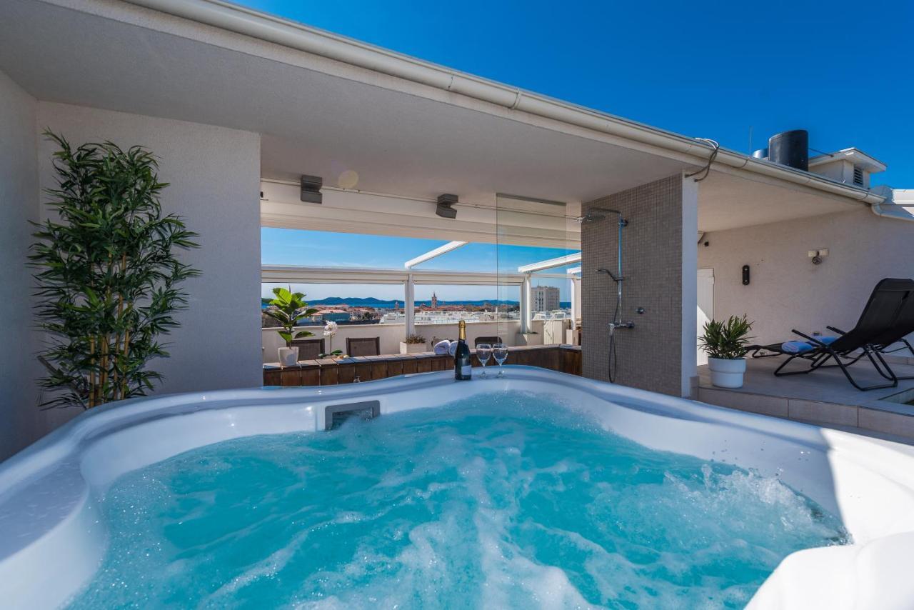 Penthouse With Roof Terrace With Jacuzzi Apartment ซาดาร์ ภายนอก รูปภาพ